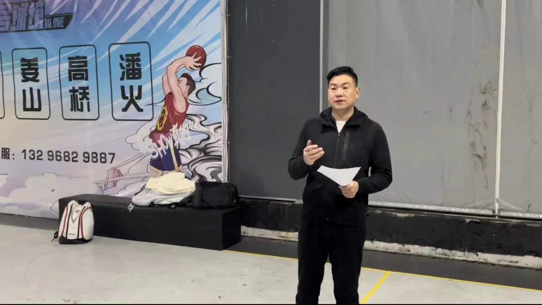 学生球员如何平衡学业和篮球训练调整_2
